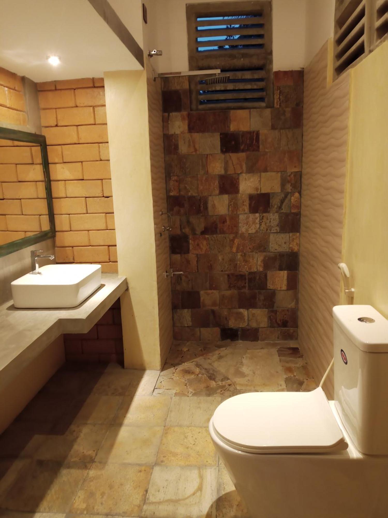 Hotel The Brick Wonder Habaraduwa Central Zewnętrze zdjęcie